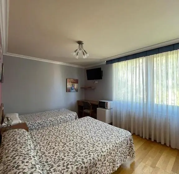 اتاق خانوادگی, Hostal Santiago 2