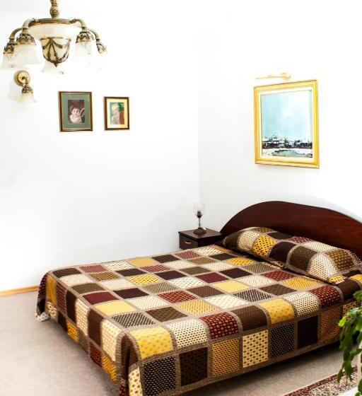 غرفة قياسية, Pensiunea Boema