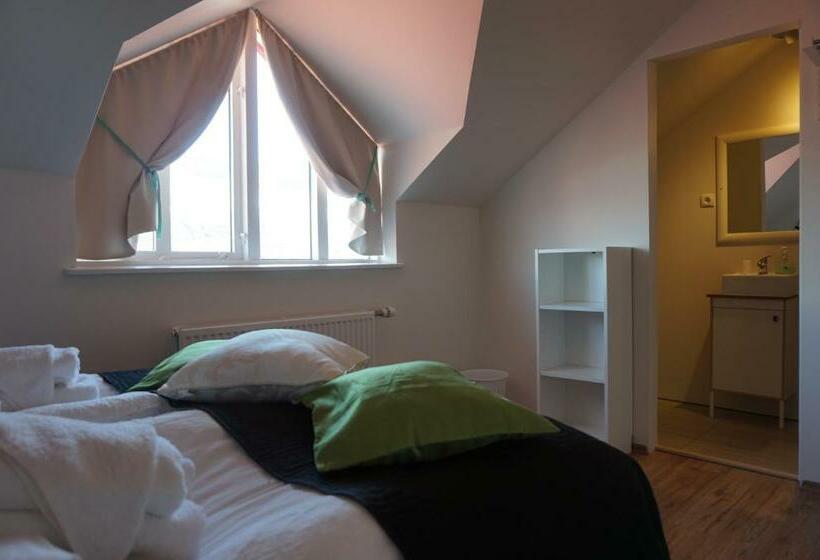 اتاق استاندارد, Skorrahestar