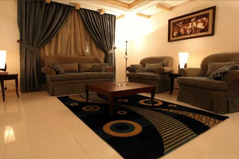 スイート, Lavande Suites