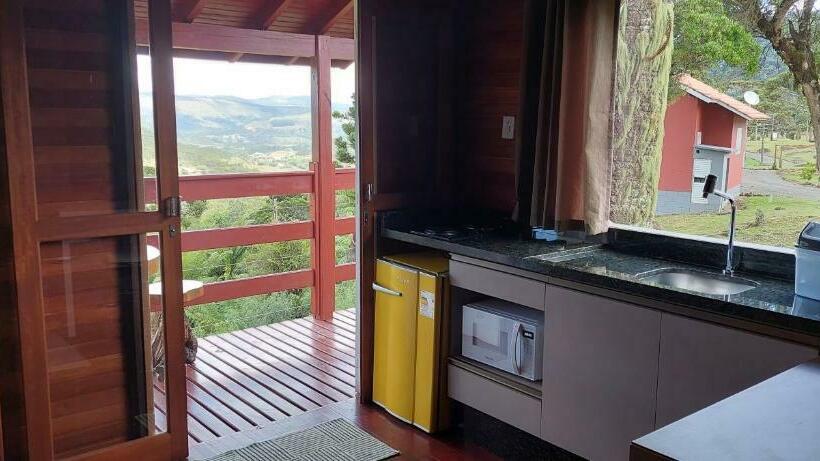 کلبه ییلاقی سوپریور یک خوابه, Pousada Lago Da Colina