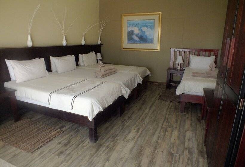 اتاق خانوادگی, Uzuri Guesthouse Cc