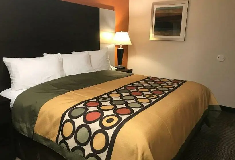 キングサイズベッドのスイートルーム, Bay Hill Inns & Suites