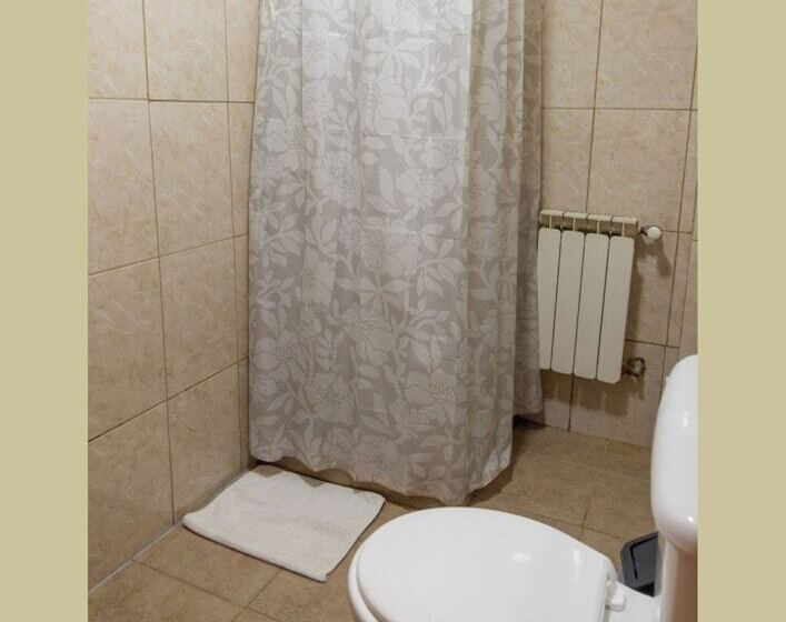 اتاق استاندارد سه نفره, Hostería Aonikenk