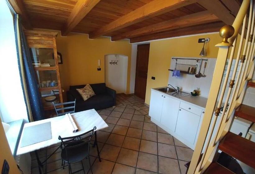 اتاق دوبلکس, Casa De Giorgis