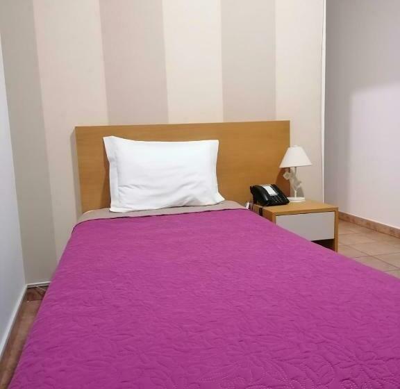 اتاق استاندارد یک نفره, Hospedaria Dona Maria