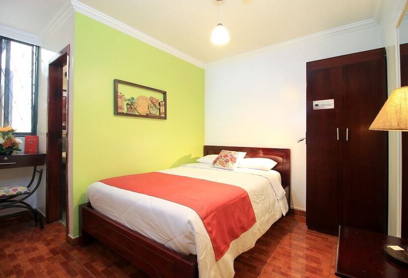 غرفة قياسية فردية, La Rosario