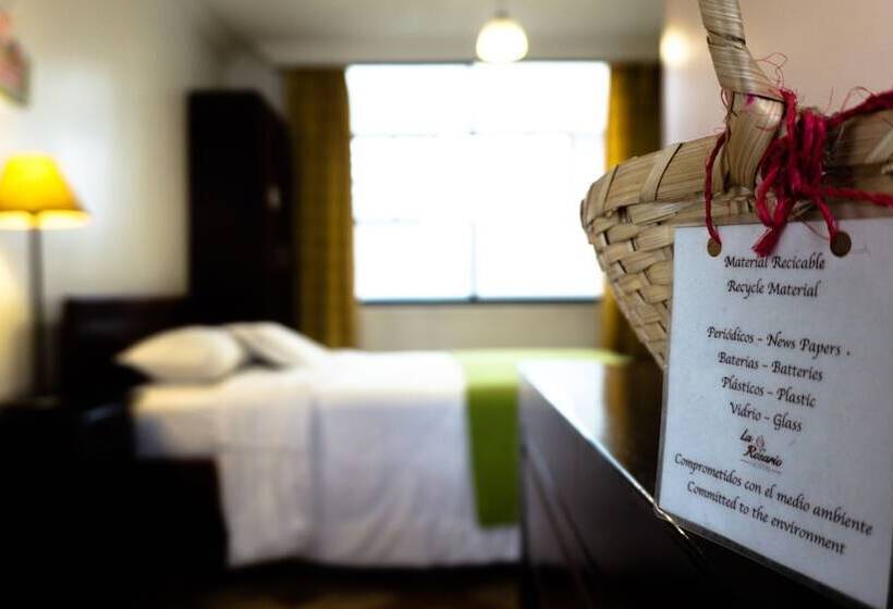 غرفة قياسية فردية, La Rosario