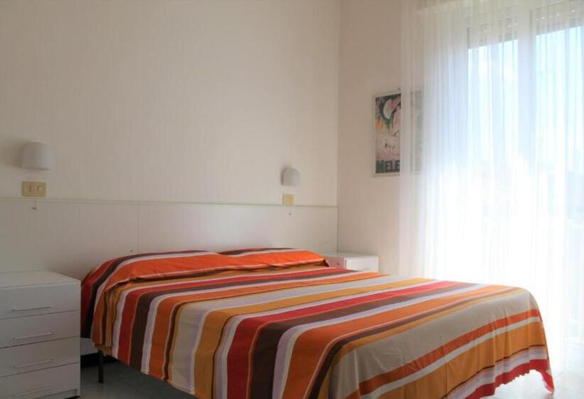 Apartamento 1 Dormitório, Residence Fiorella