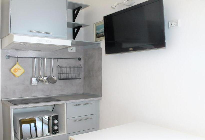 Apartamento 1 Dormitório, Residence Fiorella