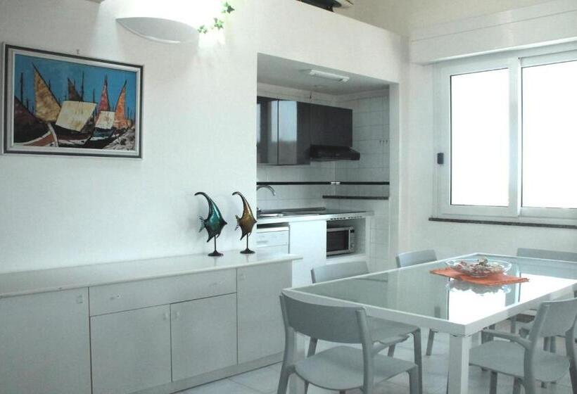 Apartamento Dúplex 1 Dormitório, Residence Fiorella