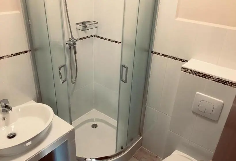 Pokój Ekonomiczny, Ankavi