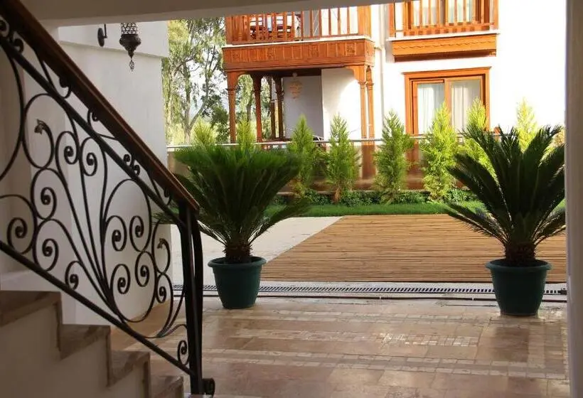 プールの見える１ベッドルームアパートメント, Panamare Apart Hotel Akyaka