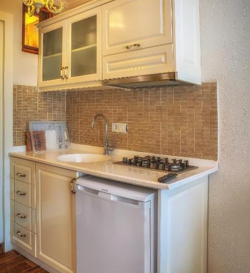 דירת חדר נוף לבריכה, Panamare Apart Hotel Akyaka