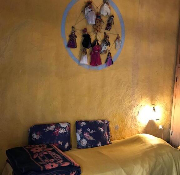 اتاق اکونومی, Auberge Chez Julia