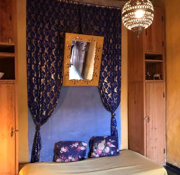 エコノミールーム, Auberge Chez Julia