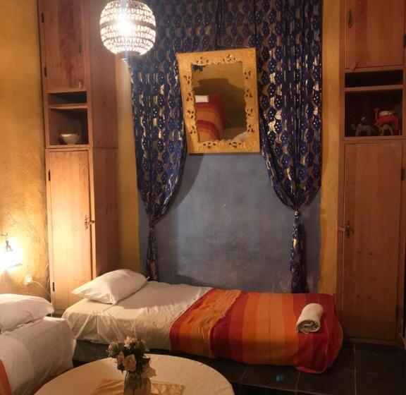 エコノミールーム, Auberge Chez Julia