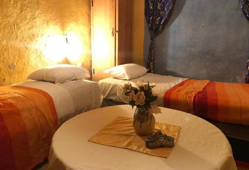 اتاق اکونومی, Auberge Chez Julia