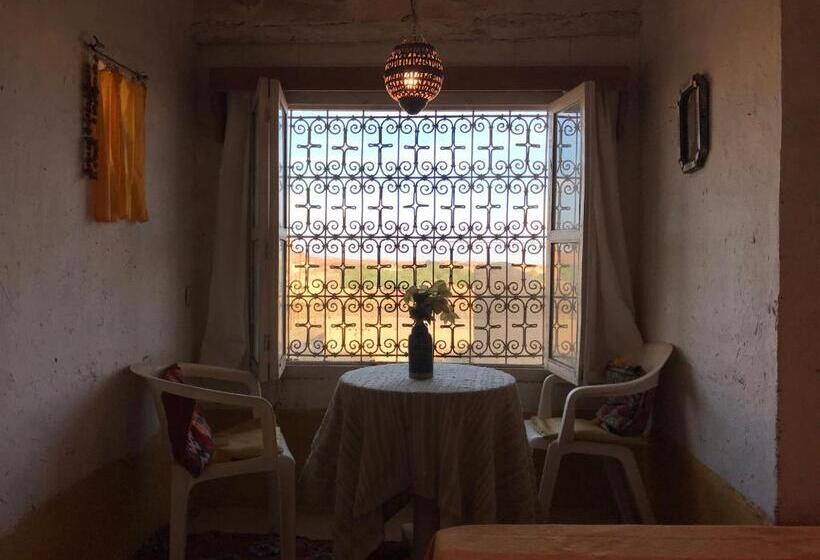 غرفة إقتصادية, Auberge Chez Julia