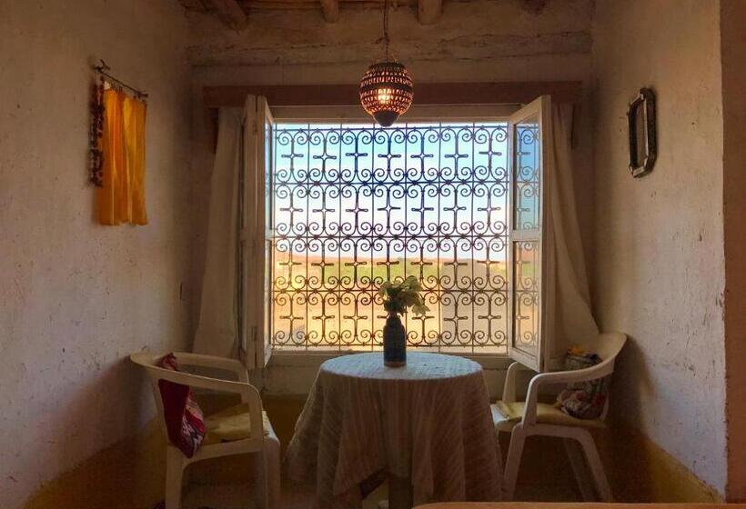 エコノミールーム, Auberge Chez Julia