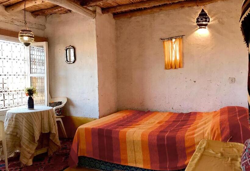 エコノミールーム, Auberge Chez Julia