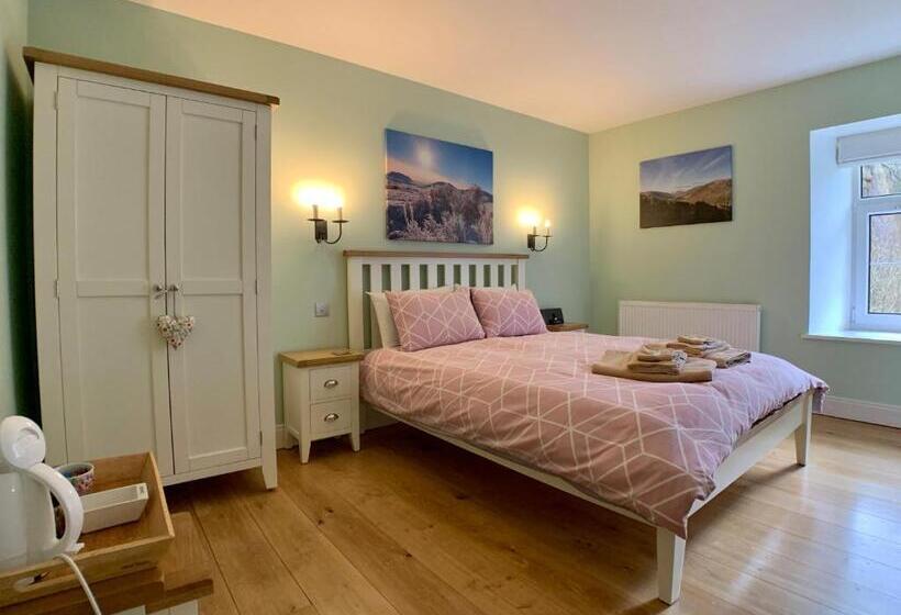 Номер Стандарт, Ewich House B&b