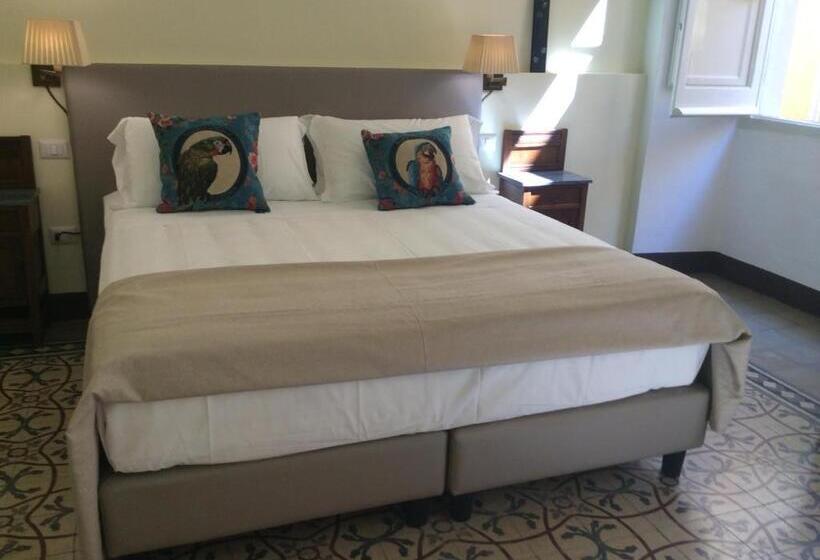 اتاق استاندارد, Relais Santa Croce