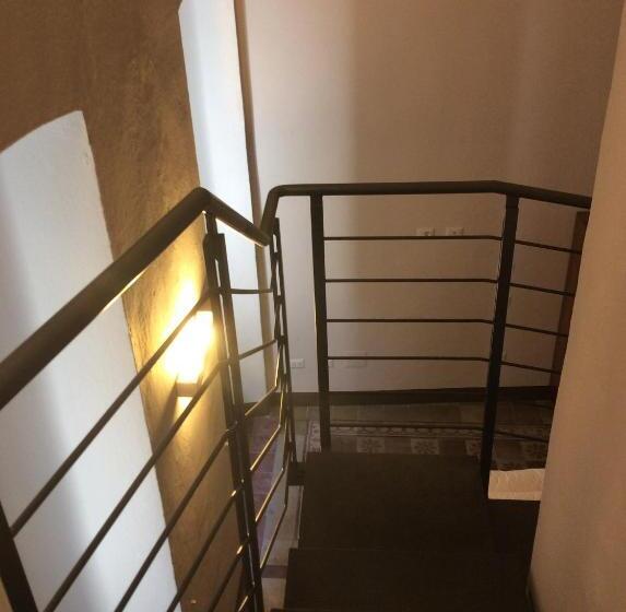 اتاق عادی, Relais Santa Croce