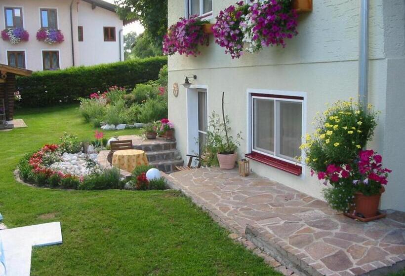 침실 3개 아파트, Sportpension Bergblick