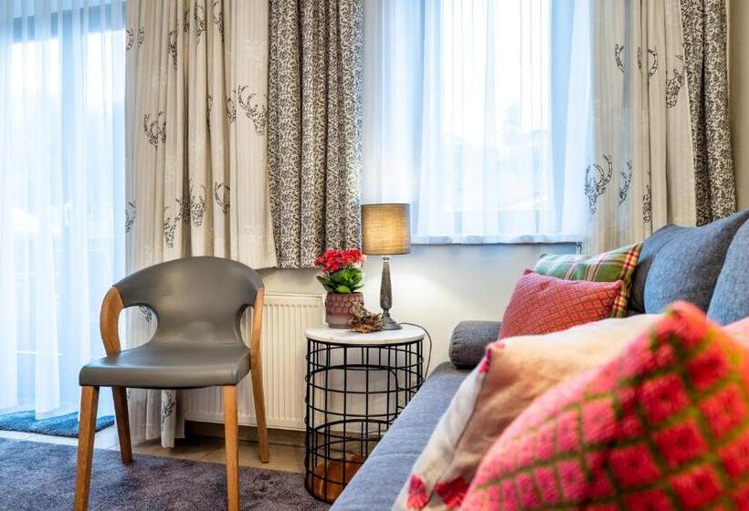 스탠다드 트리플 발코니 룸, Sportpension Bergblick