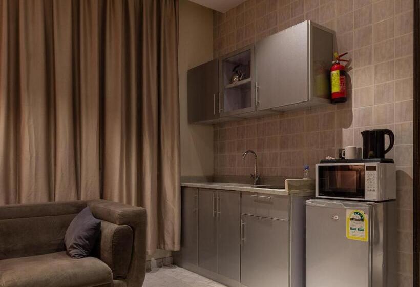 شقة غرفة واحدة, Toot House Alqaim