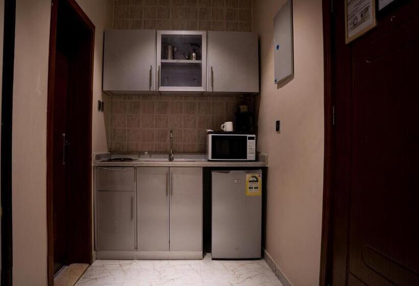 Economy Room, Toot House Alqaim