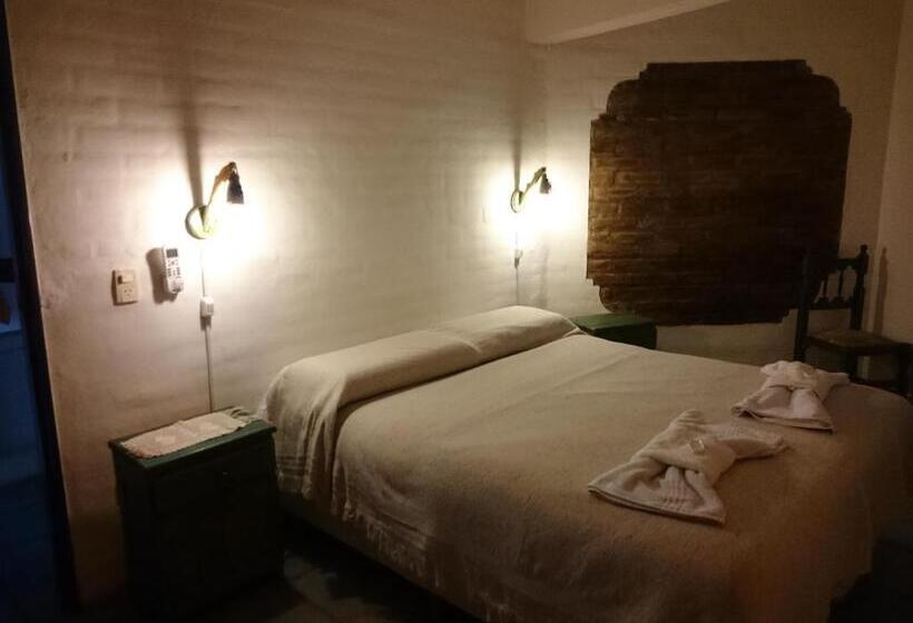 חדר סטנדרט, El Castillito