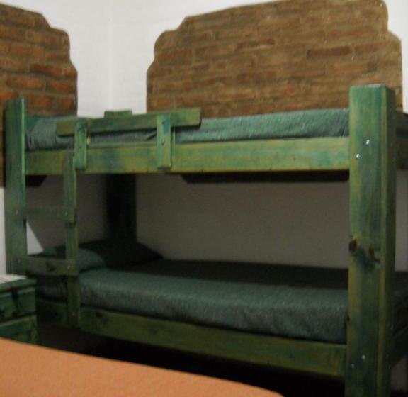 חדר סטנדרט לארבעה, El Castillito