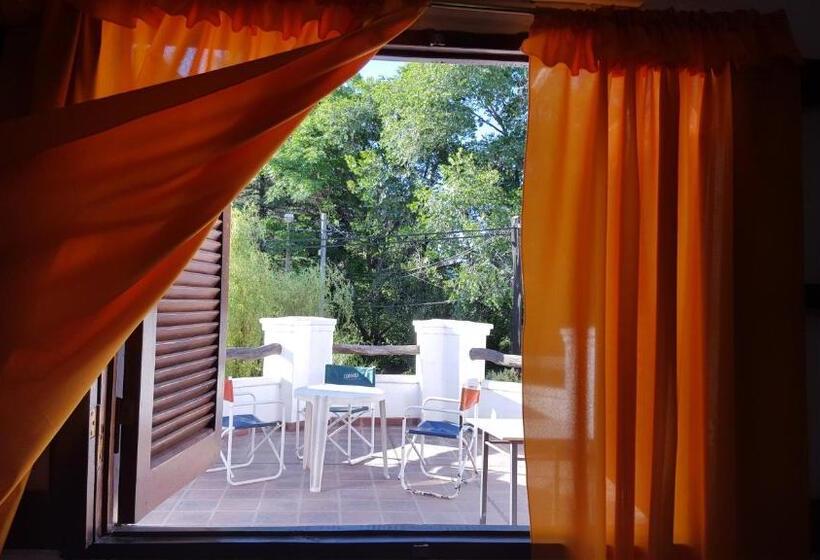 חדר משפחתי, El Castillito