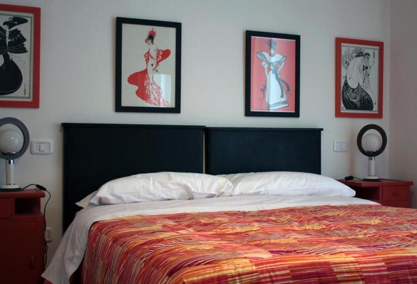 스탠다드 4인용 룸 공용 욕실, Affittacamere Parco Dei Canapè