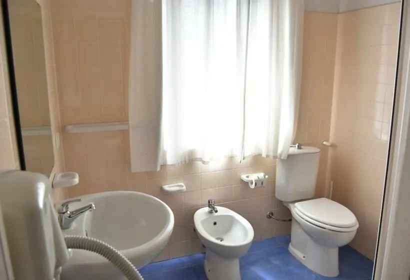 Standard Kolmen Hengen Huone, Affittacamere Sestiere Santa Caterina