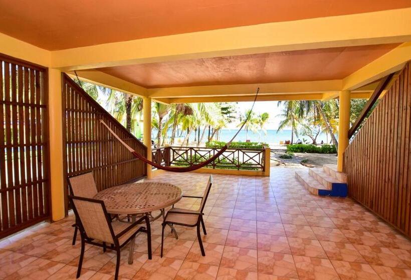 חדר סטנדרט עם מיטת קינג, Coconut Row Boutique