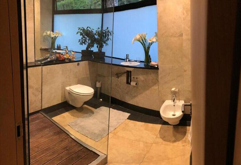 Номер Стандарт с Балконом, Snooze In Hout Bay Self Catering