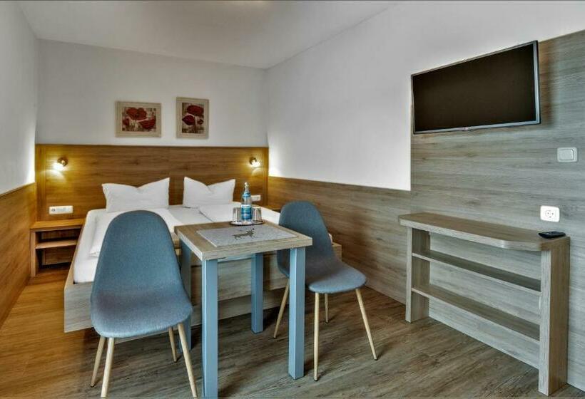 バルコニー付きスタンダードルーム, Gasthof Arracher Hof