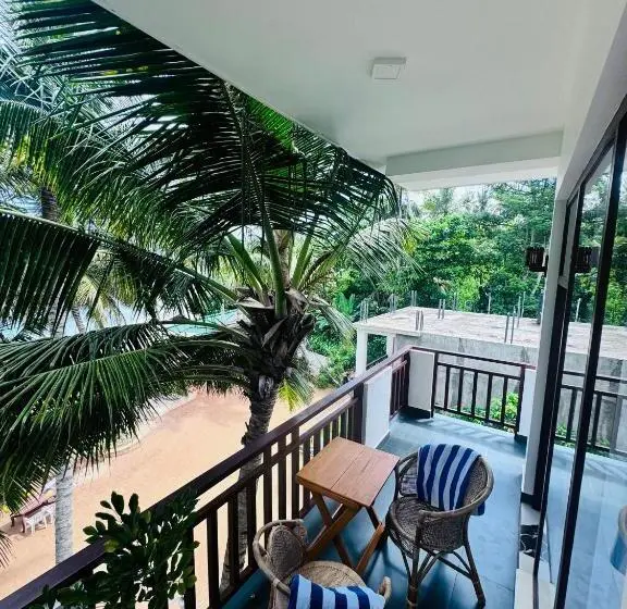 オーシャンビューのスーペリアトリプルルーム, Coconut Palm Beach Restaurant And Rooms
