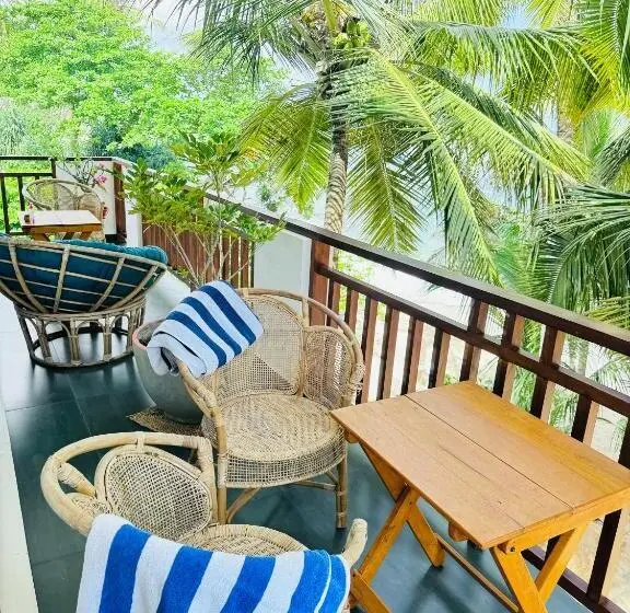 オーシャンビューのスーペリアトリプルルーム, Coconut Palm Beach Restaurant And Rooms