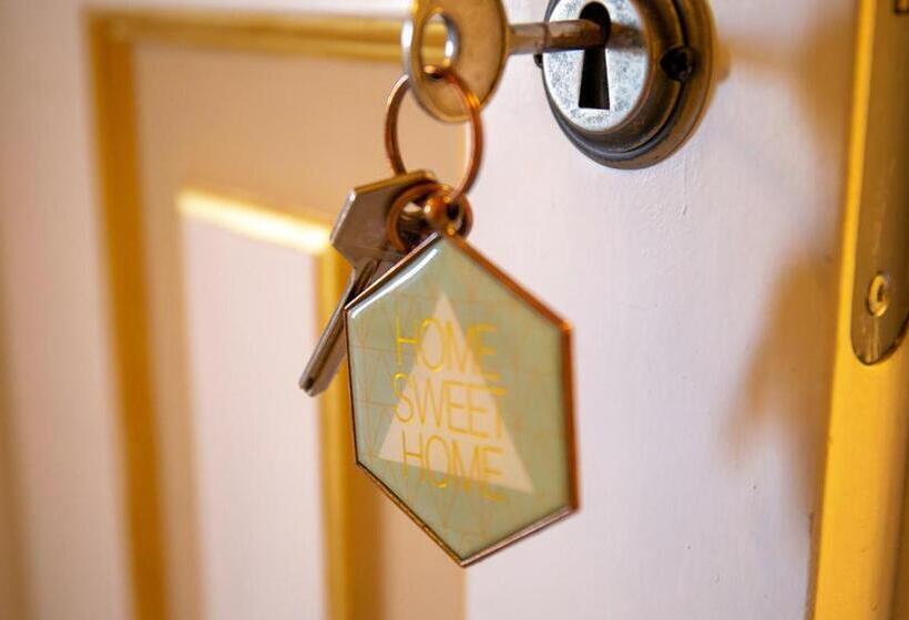 اتاق استاندارد با چشم‌انداز کوهستان, Residenza Teatro Antico