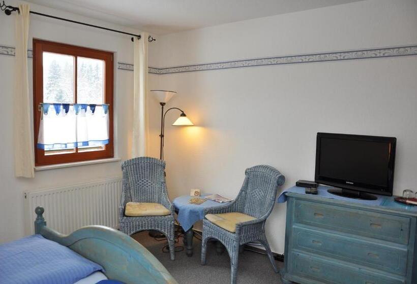 غرفة قياسية, Steakhouse & Pension Crazy Horse