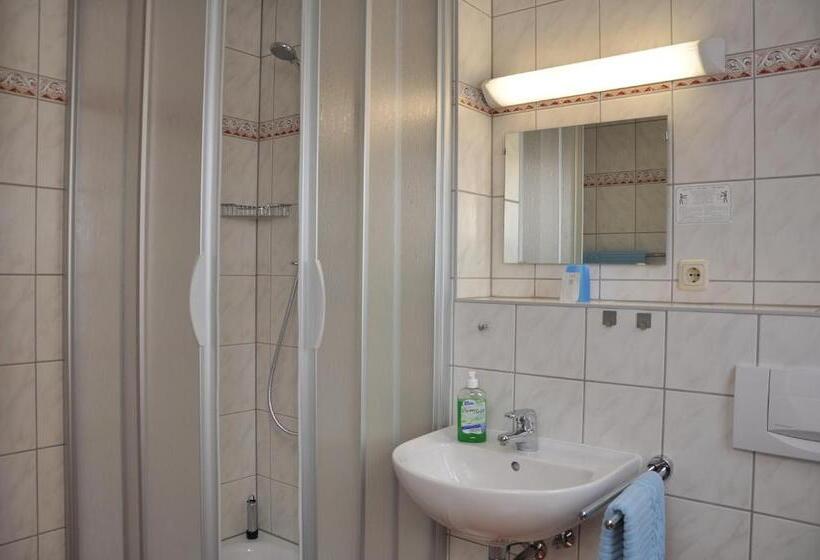 غرفة قياسية, Steakhouse & Pension Crazy Horse