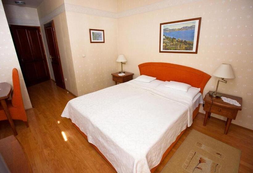 스탠다드 룸, Göcsej Palatinus étterem és Panzió