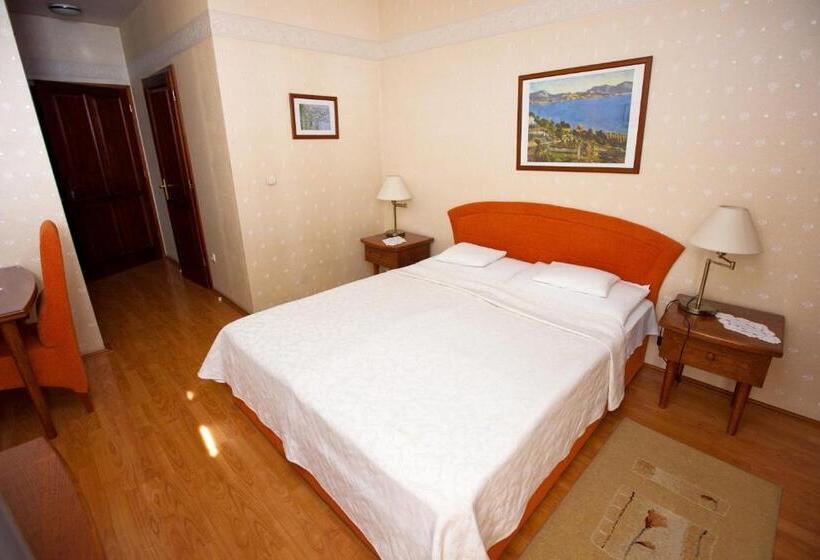 스탠다드 룸, Göcsej Palatinus étterem és Panzió