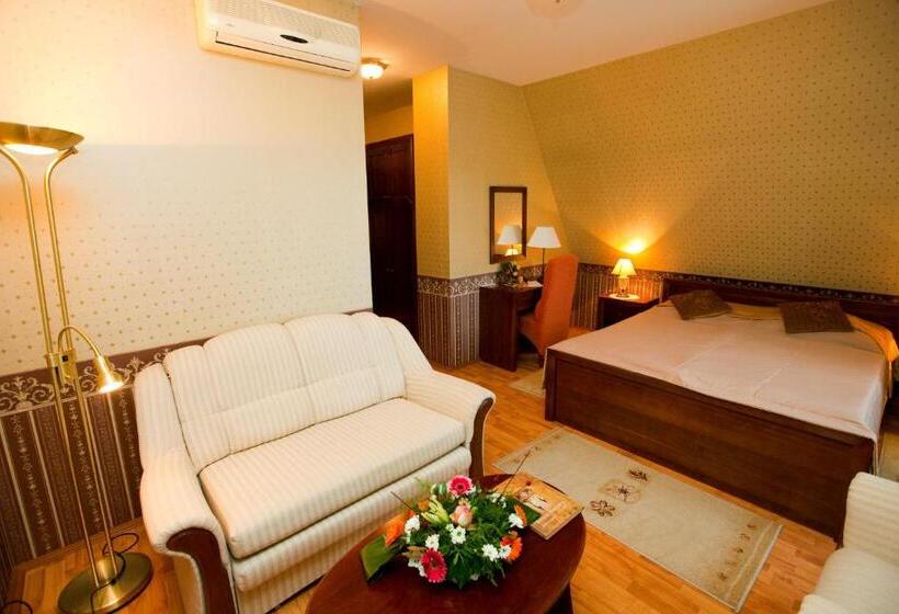 디럭스 룸, Göcsej Palatinus étterem és Panzió