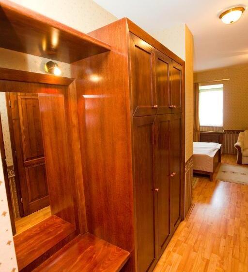 디럭스 룸, Göcsej Palatinus étterem és Panzió