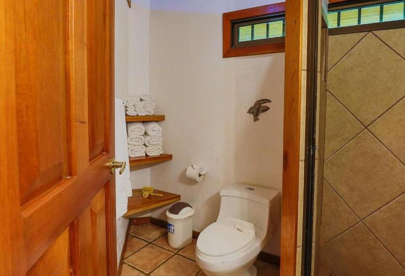 침실 3개 주택, Jungle Creek